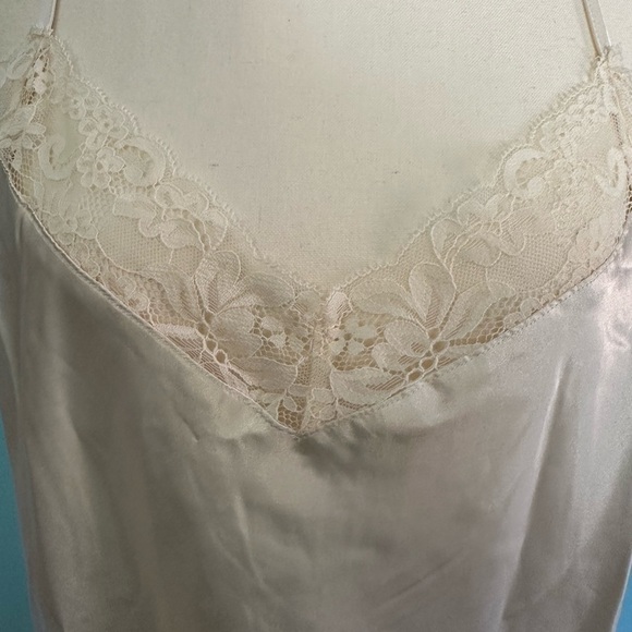 Frederick’s of Hollywood Aspen Mae Satin And Lace Chemise in Ivory - NWT - Picture 5 of 6